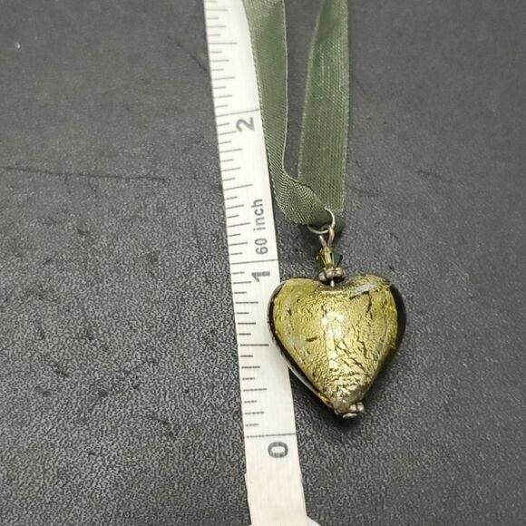 *Sale* Green glass heart pendant necklace - Picture 7 of 11